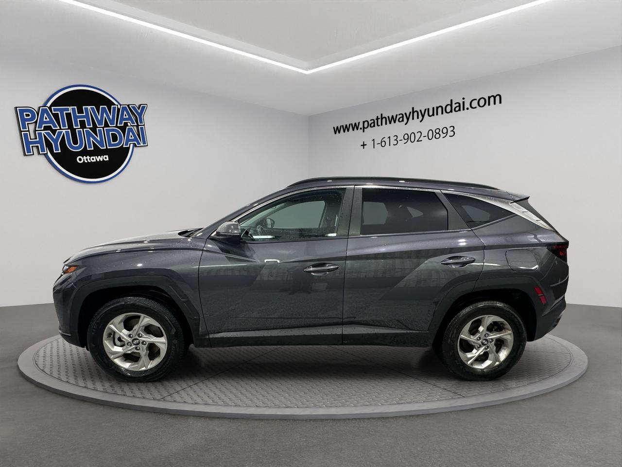 2024 Hyundai Tucson Preferred | Reverse Cam | Heated Seats Photo