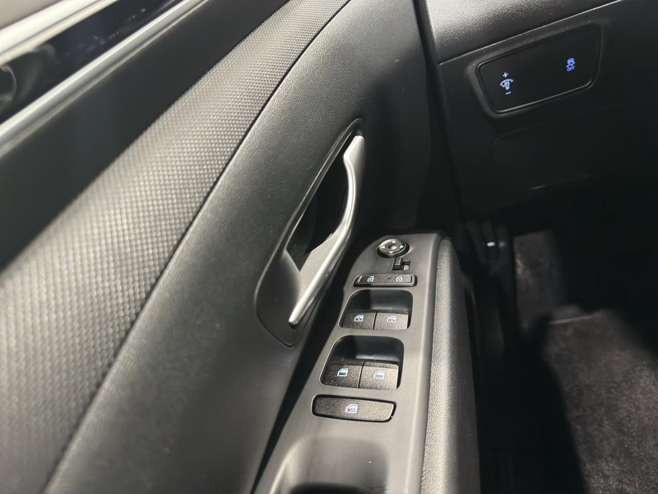 2024 Hyundai Tucson Preferred | Reverse Cam | Heated Seats Photo