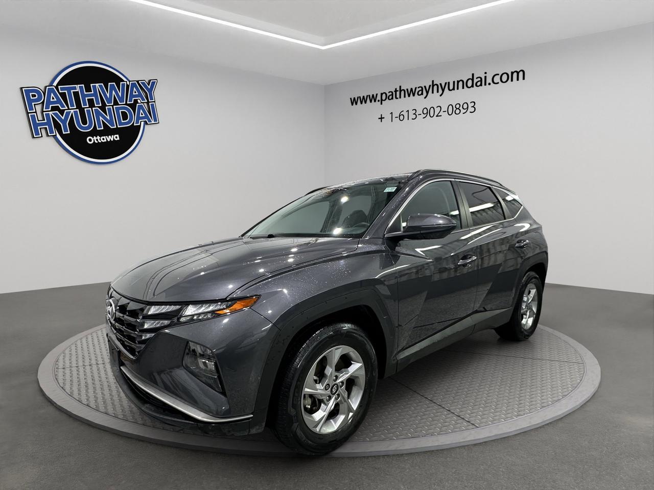 2022 Hyundai Tucson Preferred | Reverse Cam | Heated Seats Photo