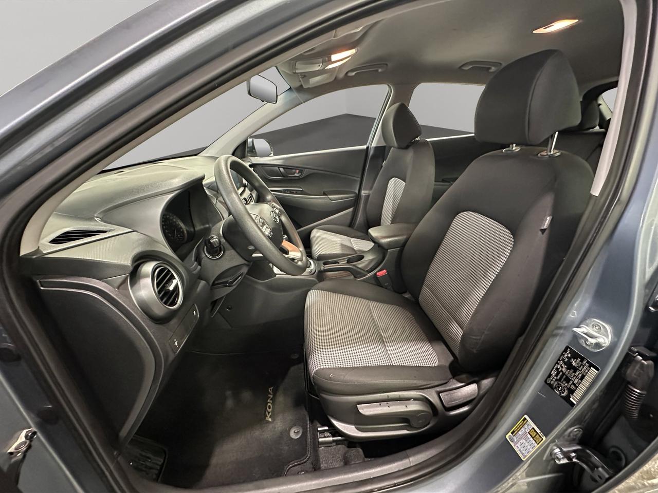 2018 Hyundai KONA Essential | Reverse Cam | Heated Seats Photo