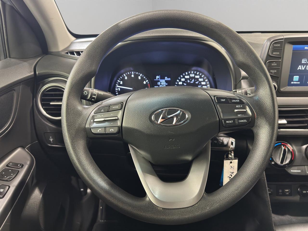 2018 Hyundai KONA Essential | Reverse Cam | Heated Seats Photo