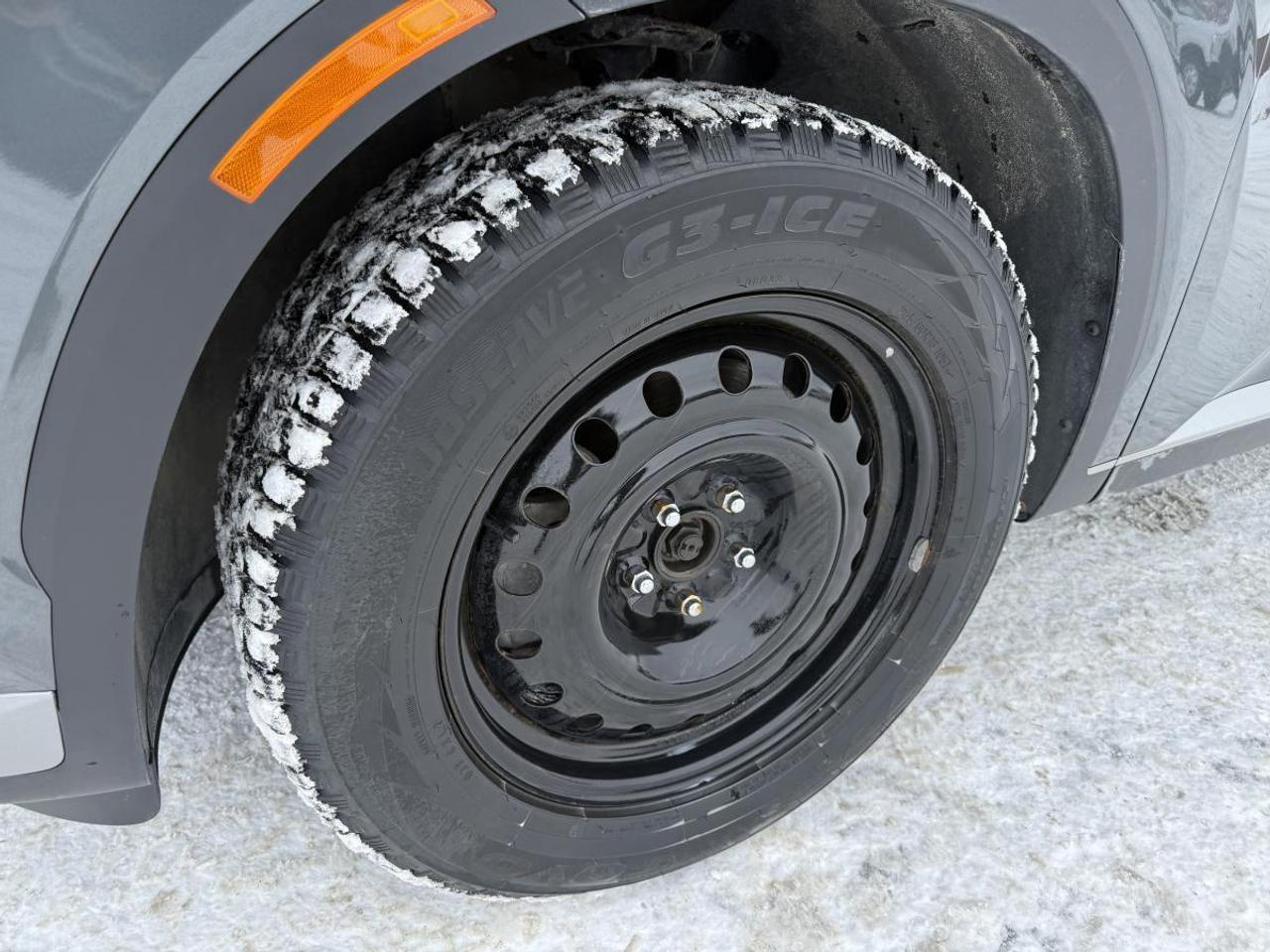 2023 Hyundai PALISADE Preferred 8-Passenger AWD Photo