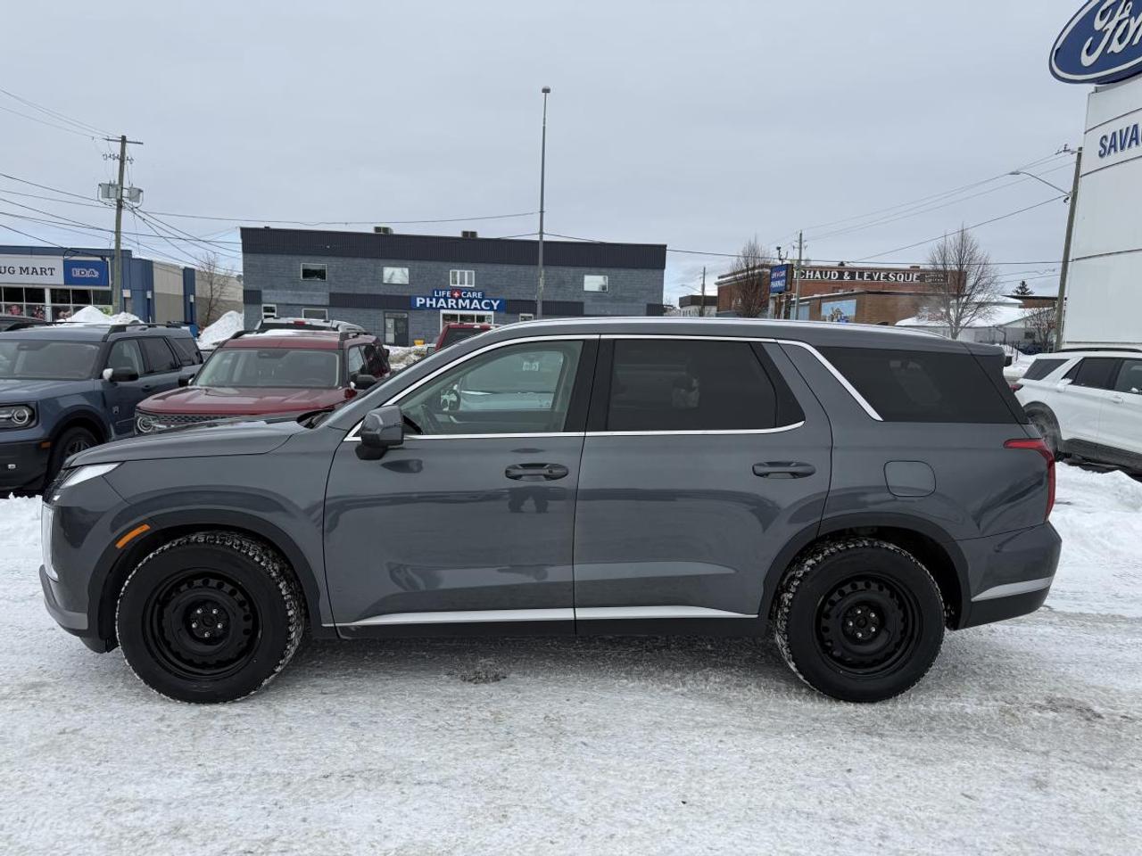 2023 Hyundai PALISADE Preferred 8-Passenger AWD Photo