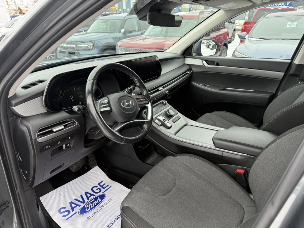 2023 Hyundai PALISADE Preferred 8-Passenger AWD Photo