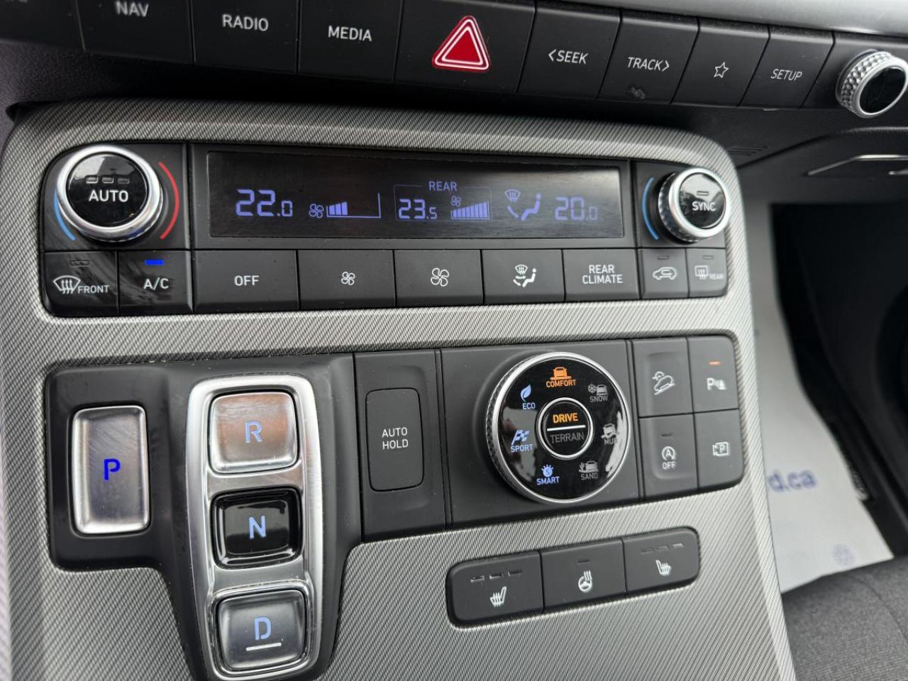 2023 Hyundai PALISADE Preferred 8-Passenger AWD Photo