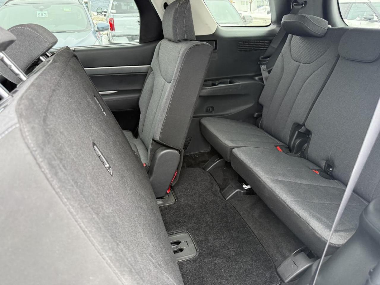 2023 Hyundai PALISADE Preferred 8-Passenger AWD Photo