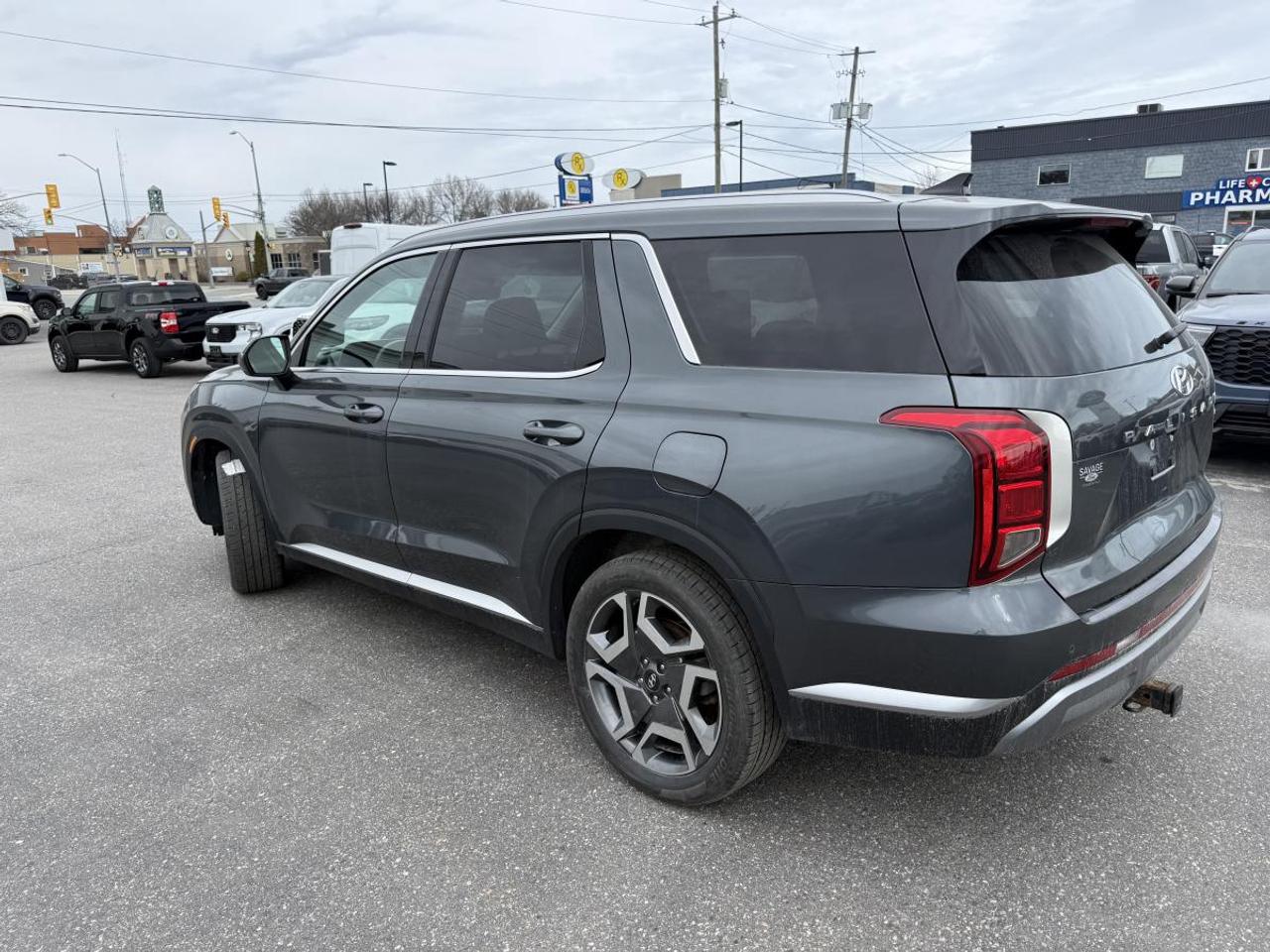 2023 Hyundai PALISADE Preferred 8-Passenger AWD Photo