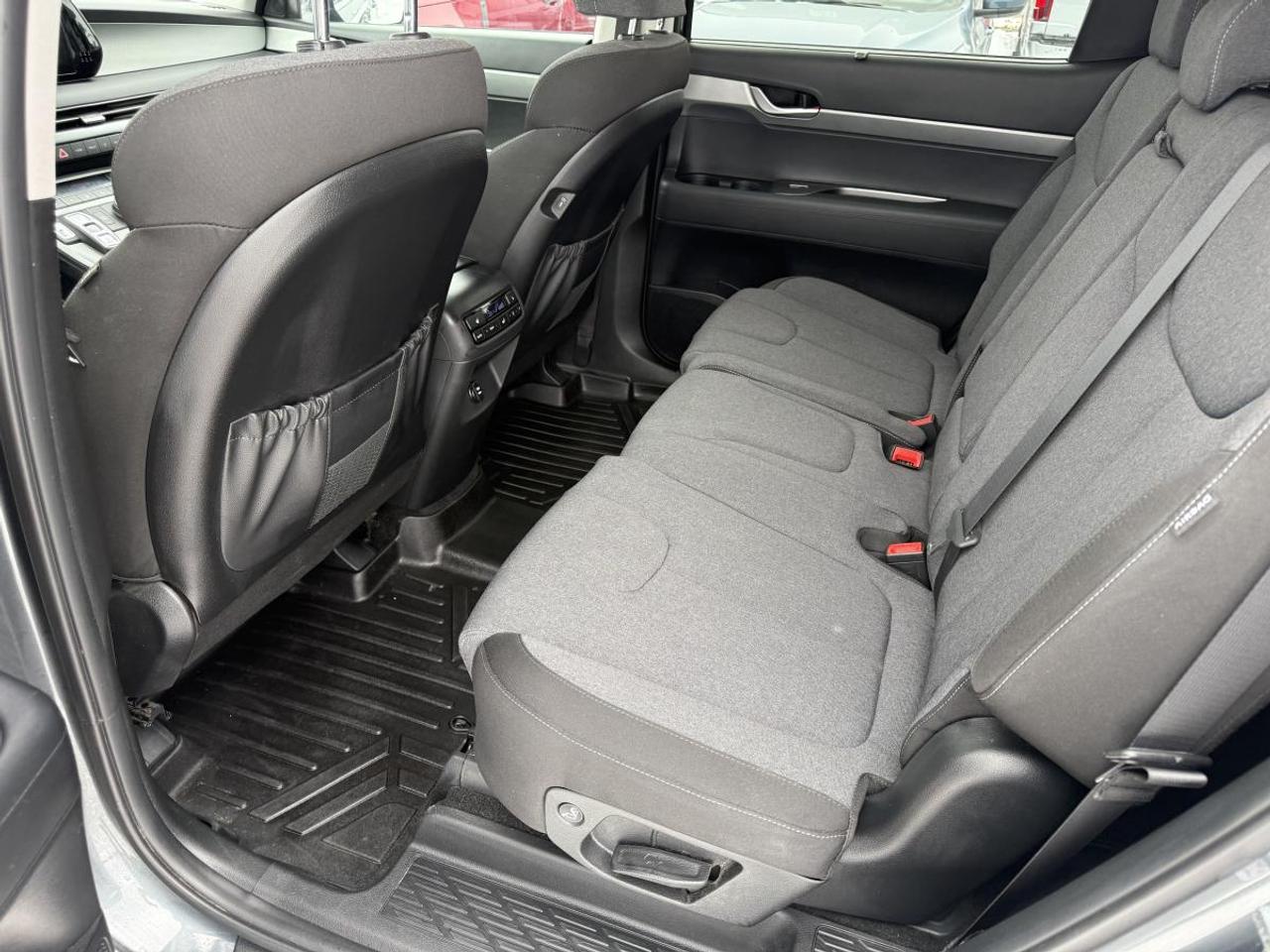 2023 Hyundai PALISADE Preferred 8-Passenger AWD Photo