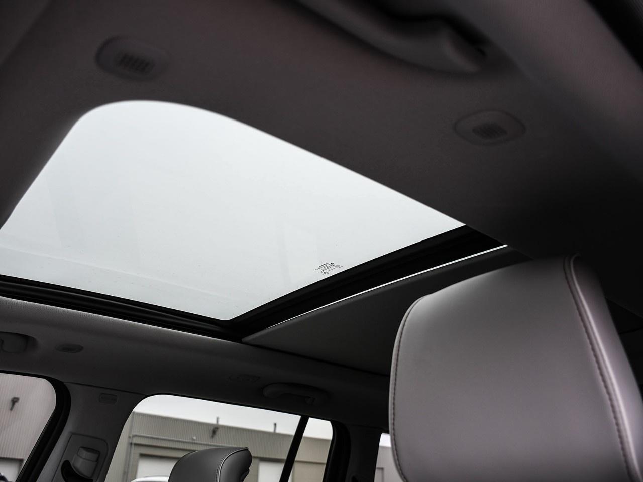 2023 Jeep Grand Cherokee Summit 4x4 Photo