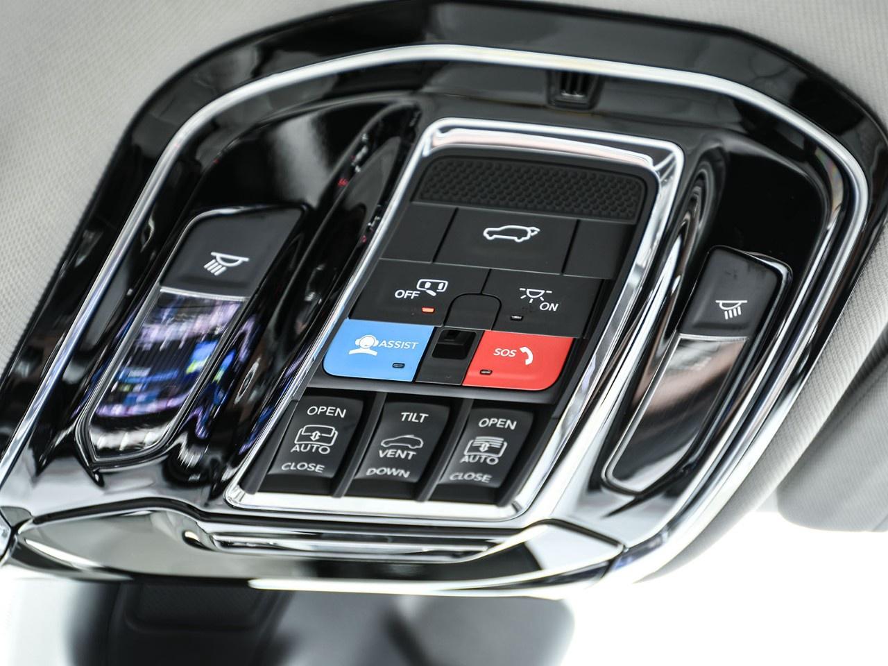 2023 Jeep Grand Cherokee Summit 4x4 Photo