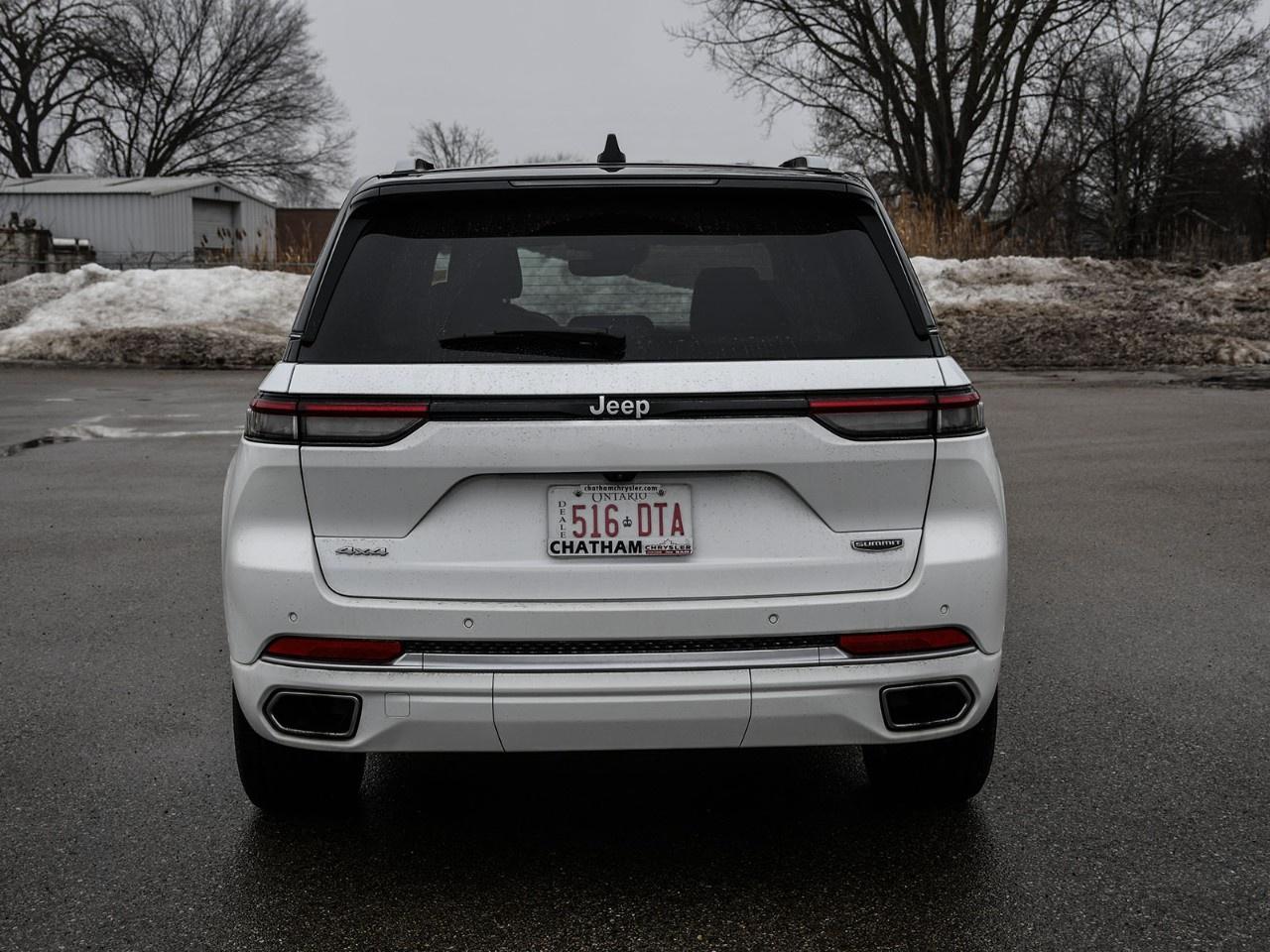2023 Jeep Grand Cherokee Summit 4x4 Photo