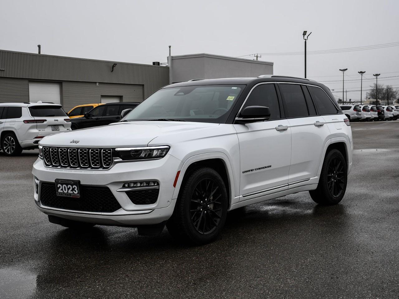 2023 Jeep Grand Cherokee Summit 4x4 Photo0