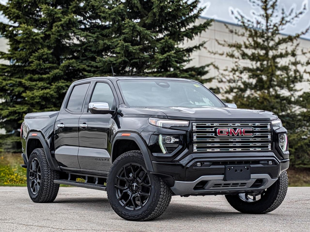 2026 GMC Canyon Denali Photo