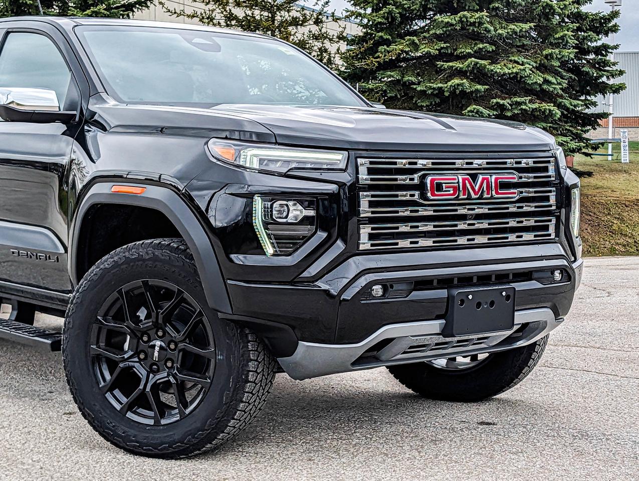 2026 GMC Canyon Denali Photo3