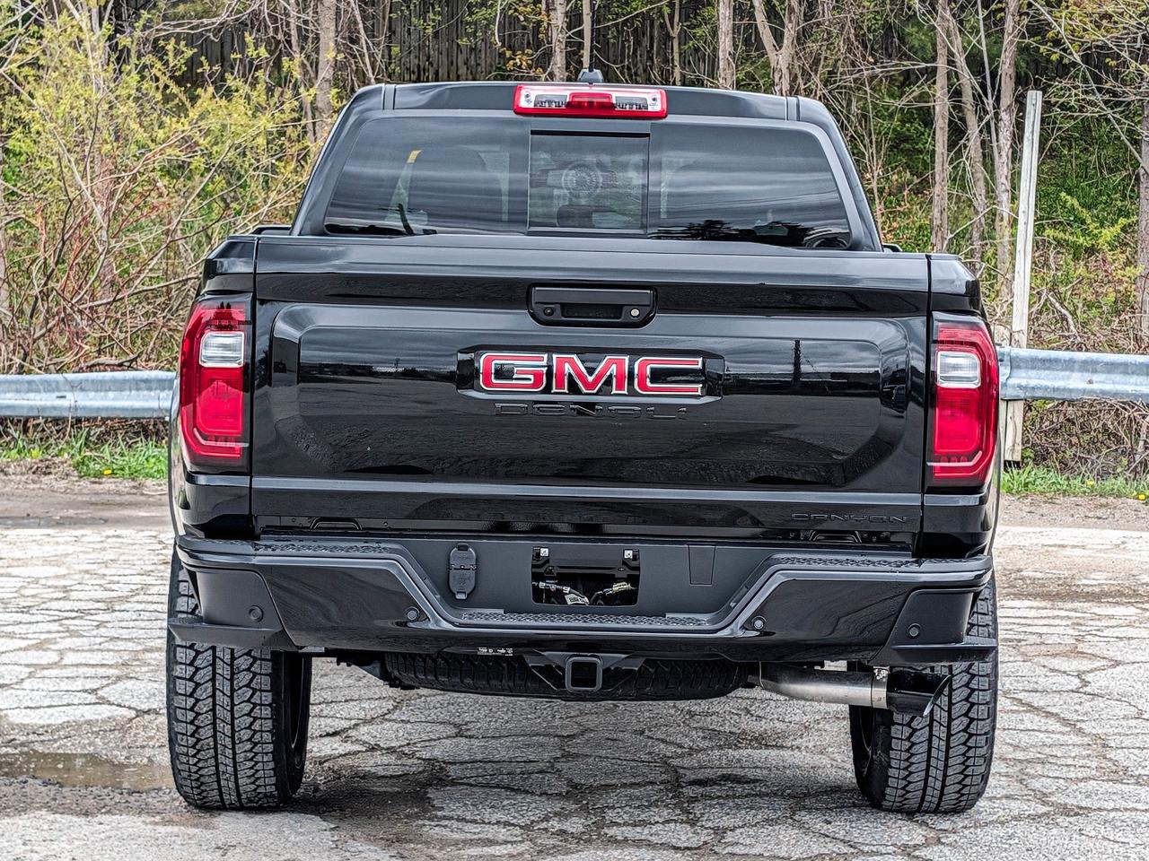 2026 GMC Canyon Denali Photo