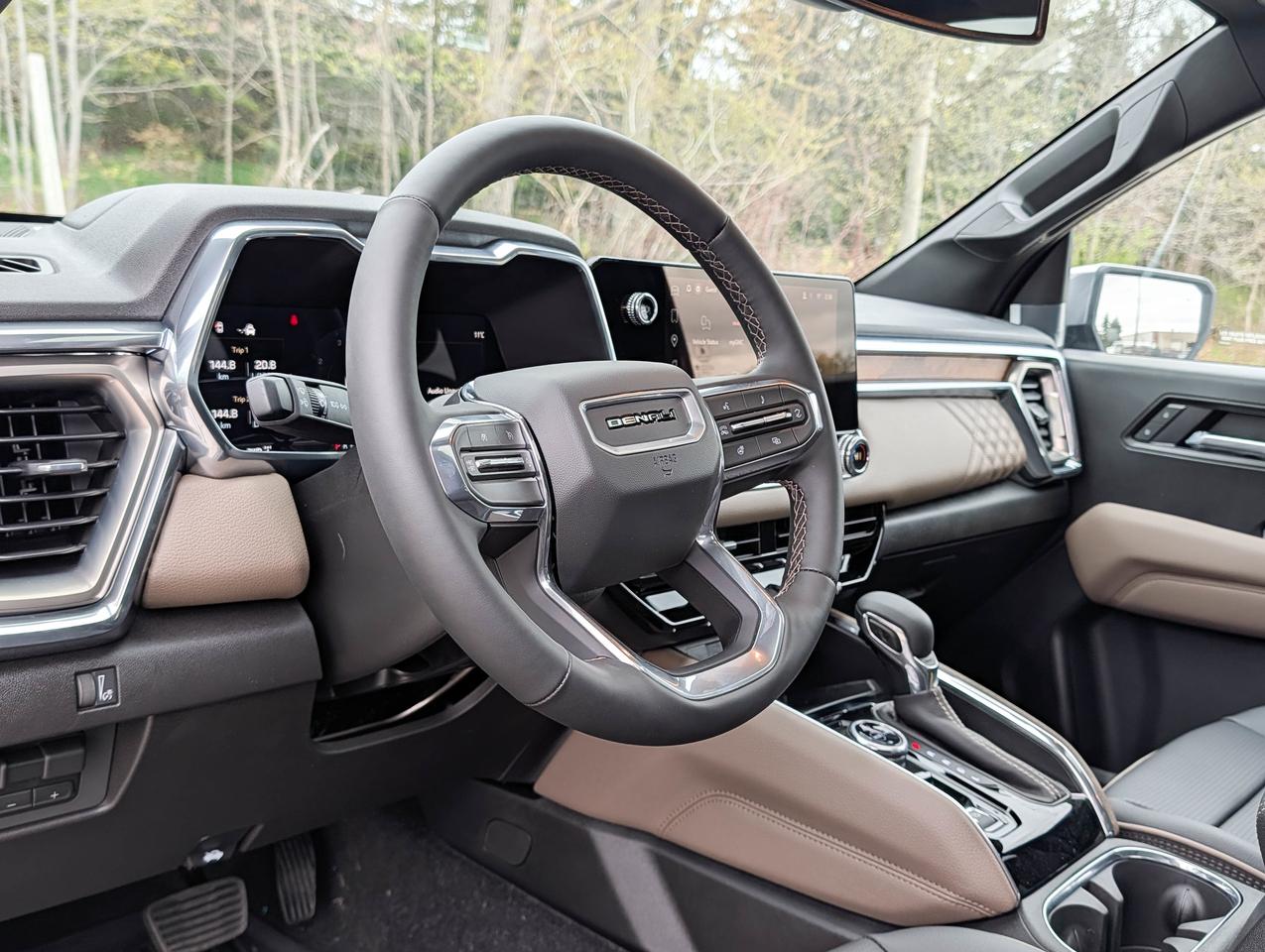 2026 GMC Canyon Denali Photo