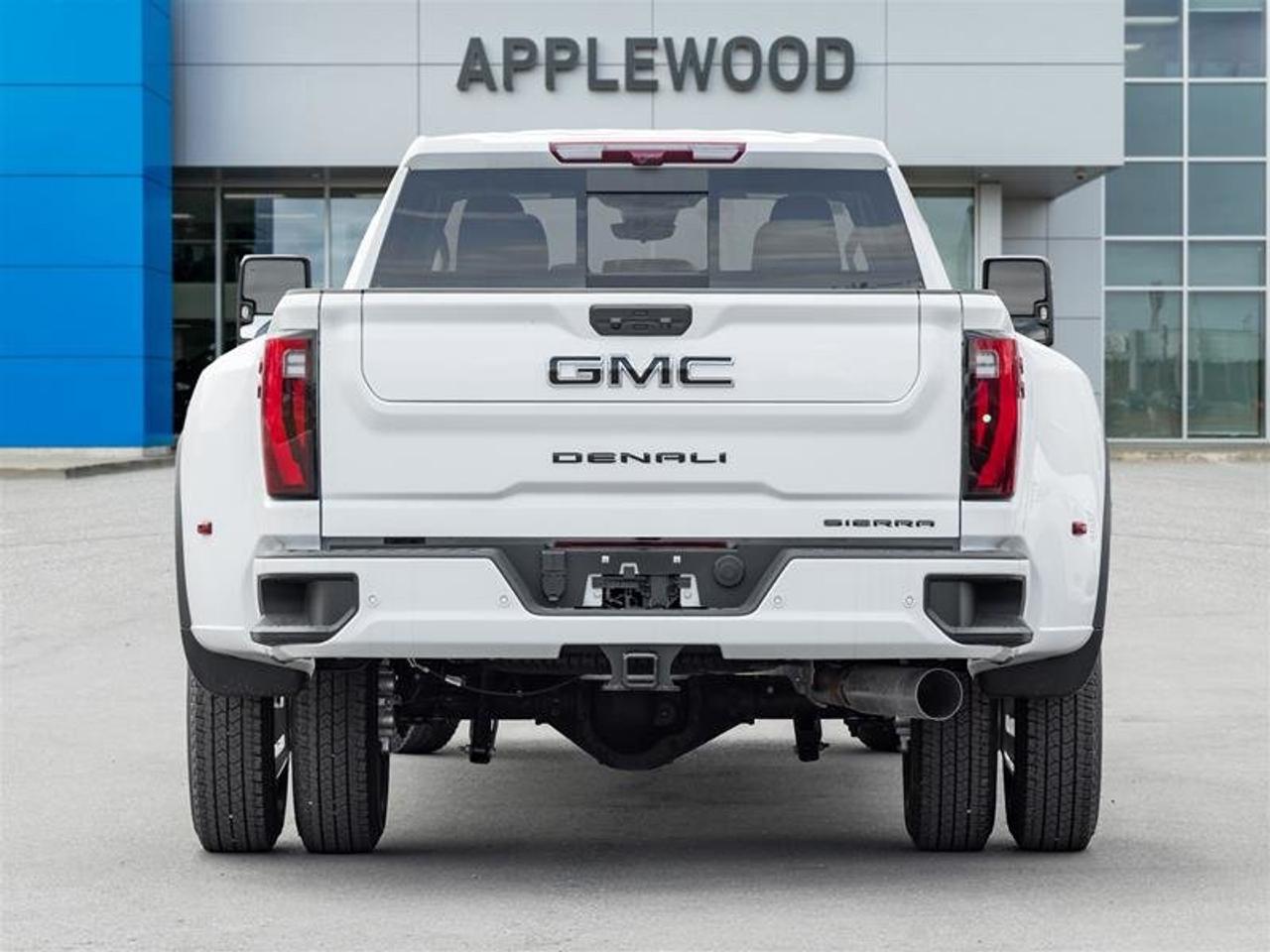 2026 GMC Sierra 3500 HD DENALI DRW Photo