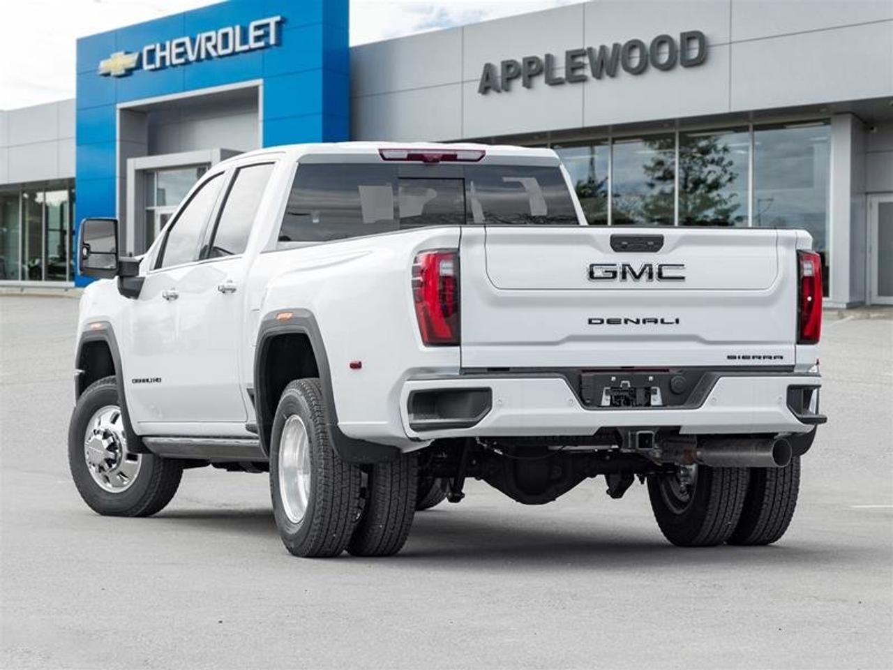 2026 GMC Sierra 3500 HD DENALI DRW Photo