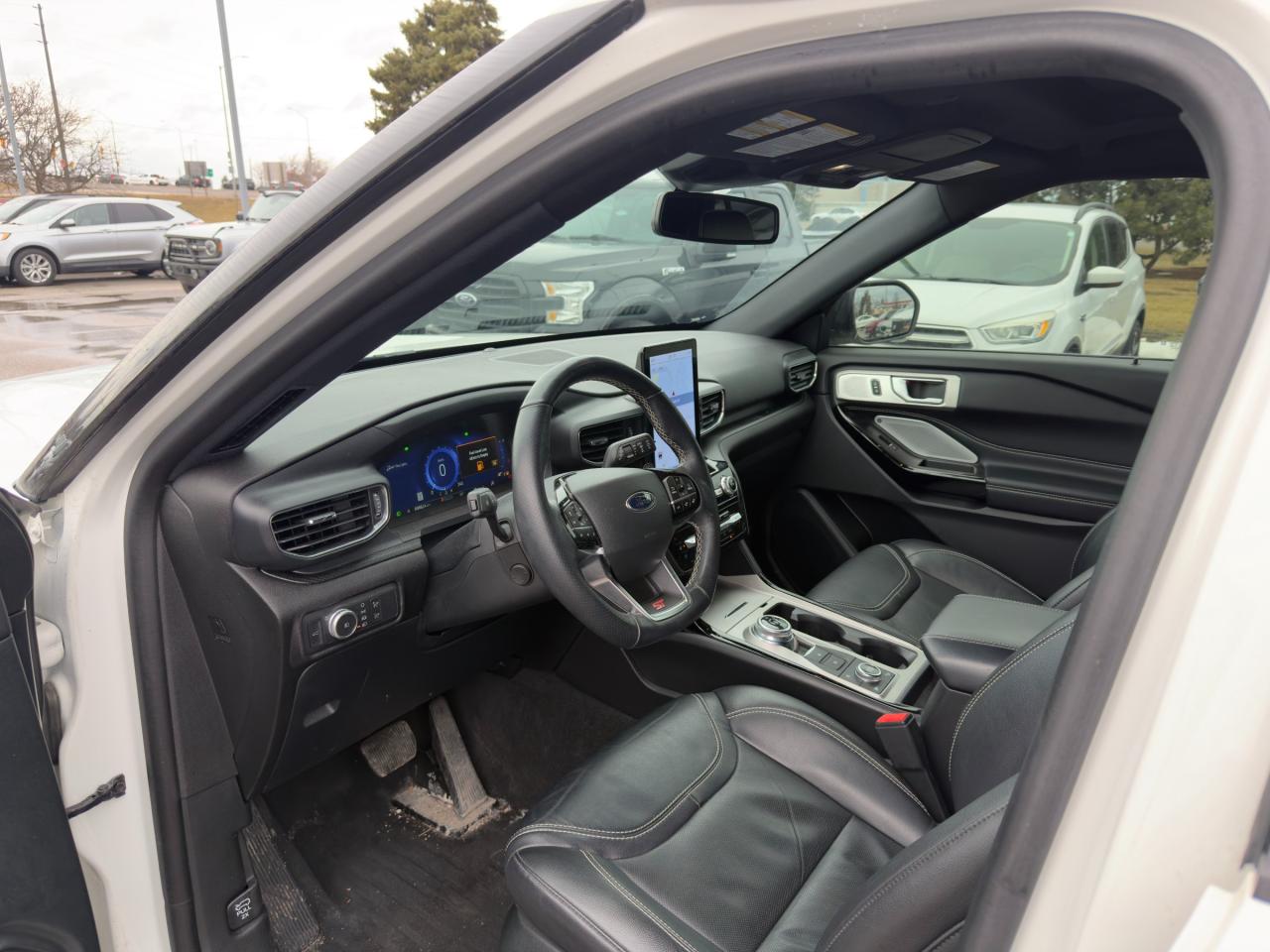 2022 Ford Explorer 401A|ST STREET PK|ST APP PK|TECH PK|CARGO PK Photo
