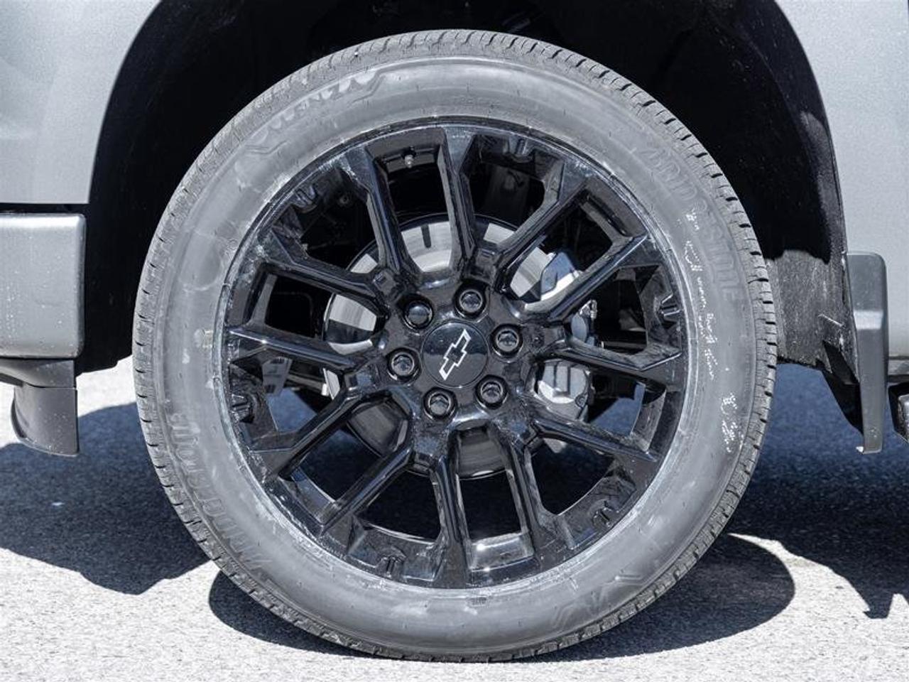 2026 Chevrolet Silverado 1500 Crew Cab Short Box 4-Wheel Drive High Country Photo4