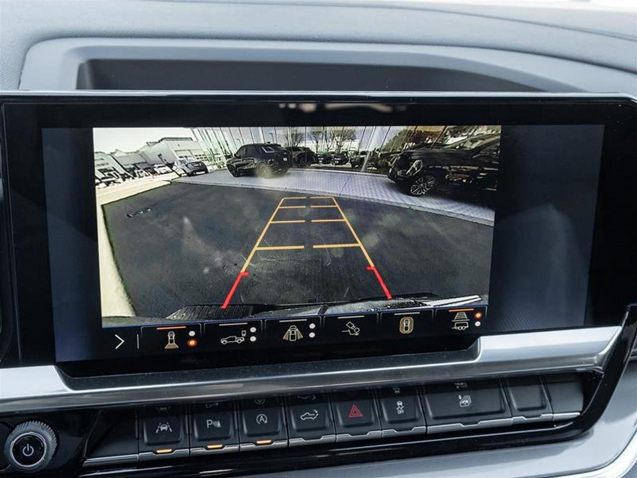 2026 Chevrolet Silverado 1500 Crew Cab Short Box 4-Wheel Drive High Country Photo