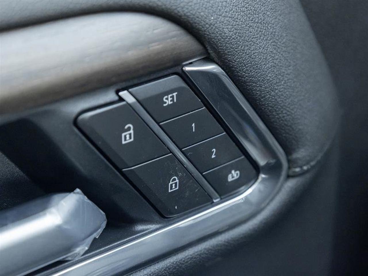 2026 Chevrolet Silverado 1500 Crew Cab Short Box 4-Wheel Drive High Country Photo