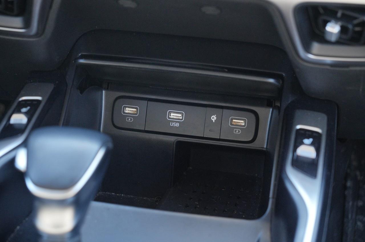 2023 Kia Sorento LX Premium AWD Photo