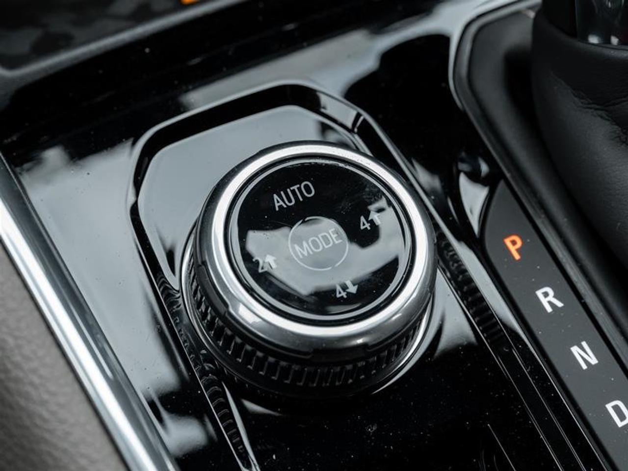 2026 GMC Canyon Denali Photo