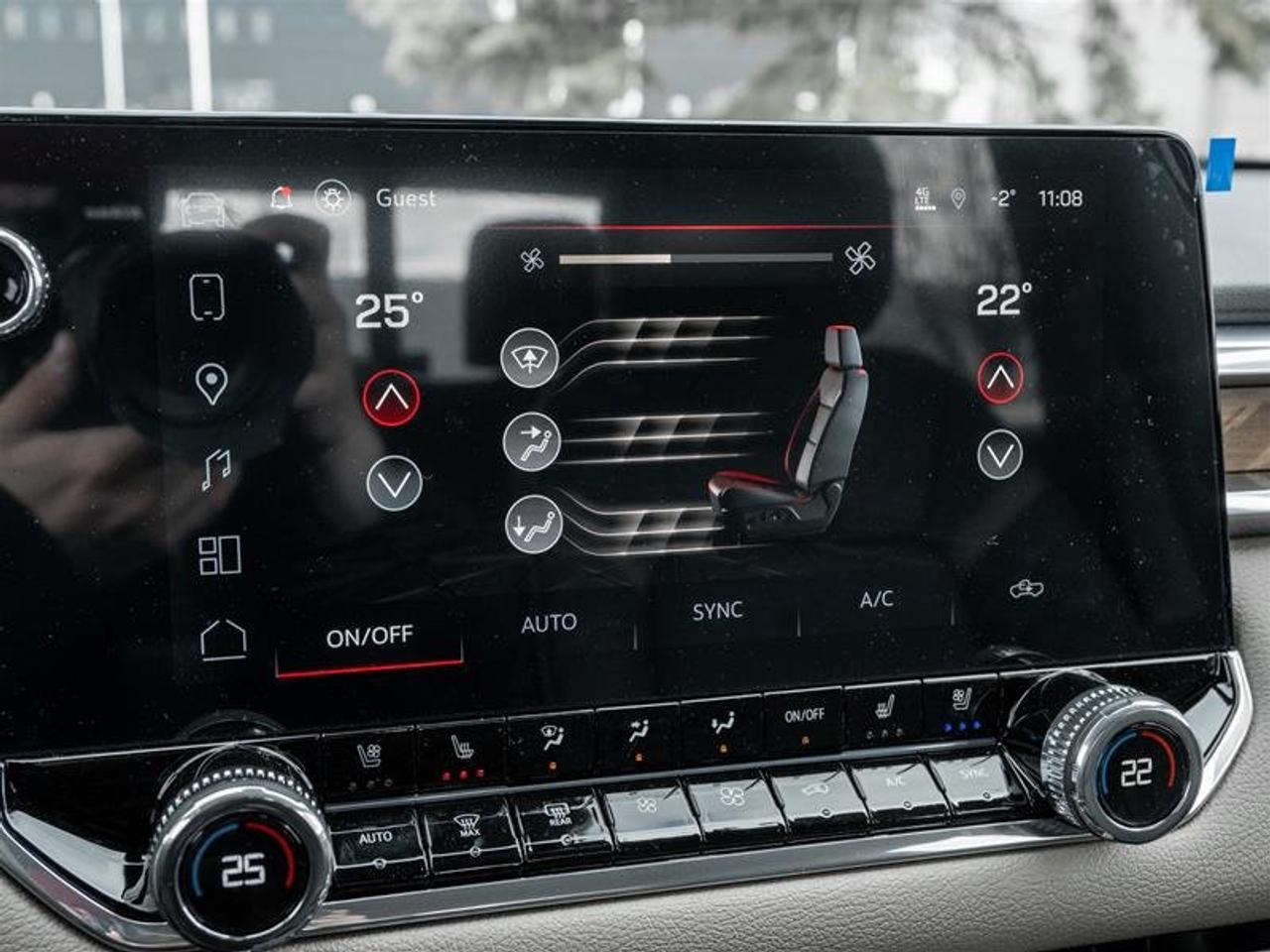 2026 GMC Canyon Denali Photo