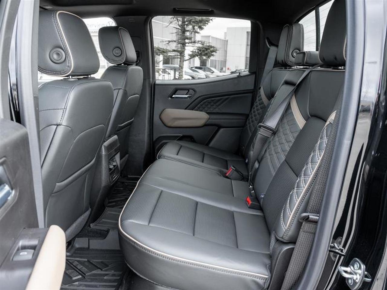 2026 GMC Canyon Denali Photo