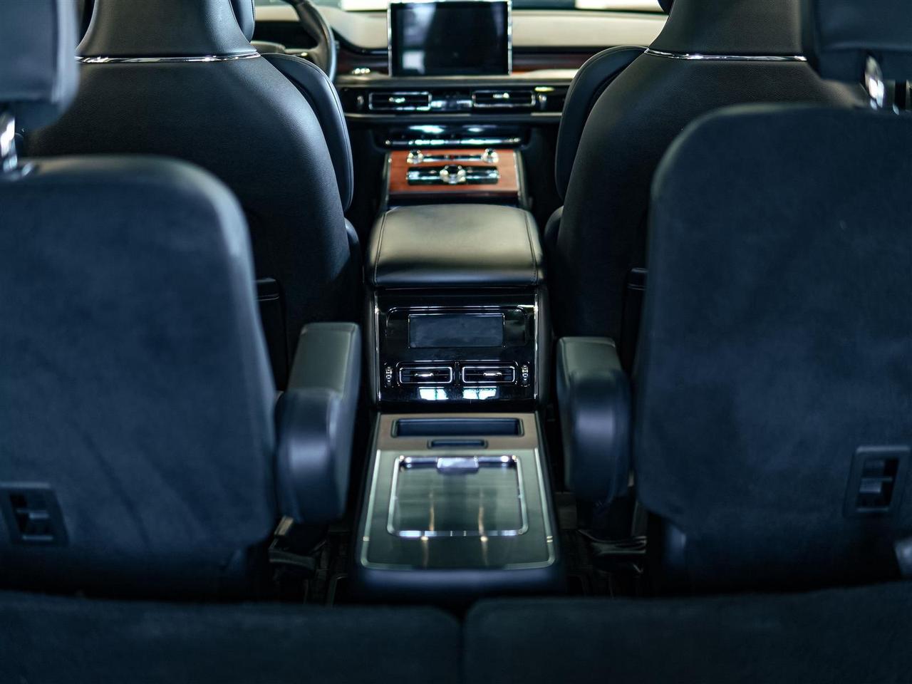 2022 Lincoln Aviator RESERVE | AWD | NO ACCIDENTS | DEALER SERVICED Photo