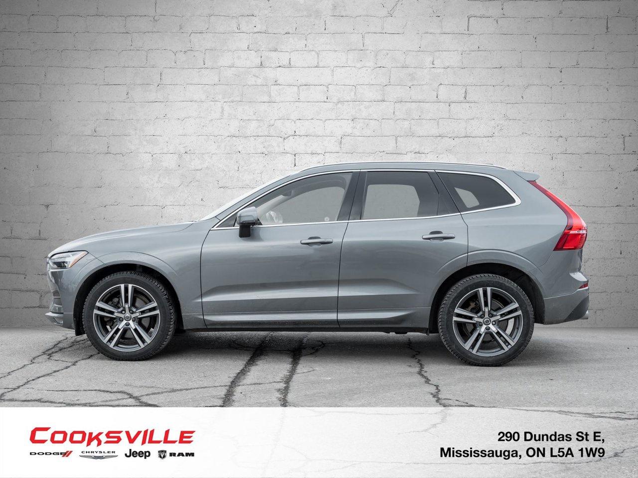 2021 Volvo XC60 T6 AWD Momentum Photo