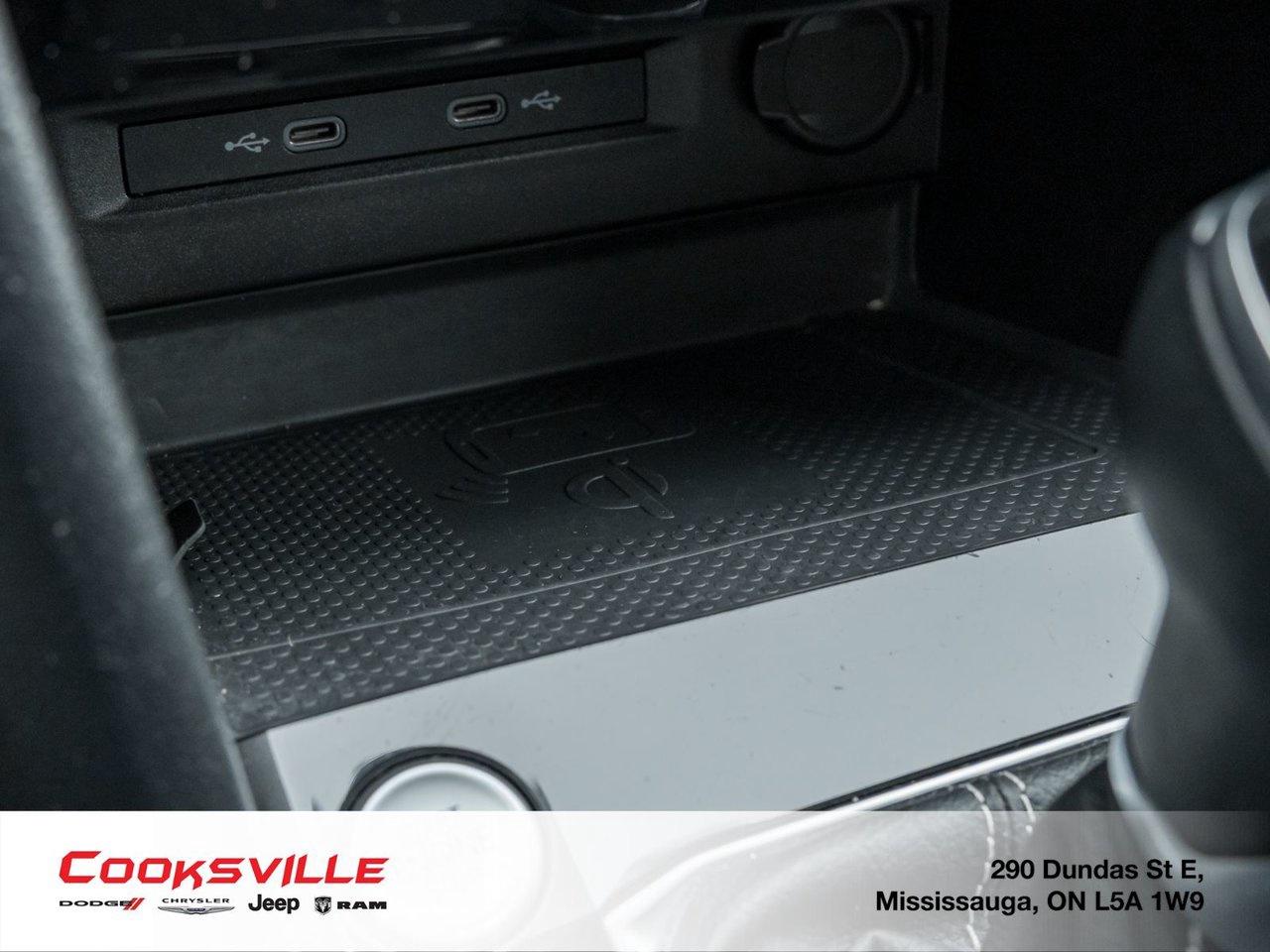 2022 Volkswagen Taos Comfortline 1.5T 7sp at DSG w/ Tip 4M Photo