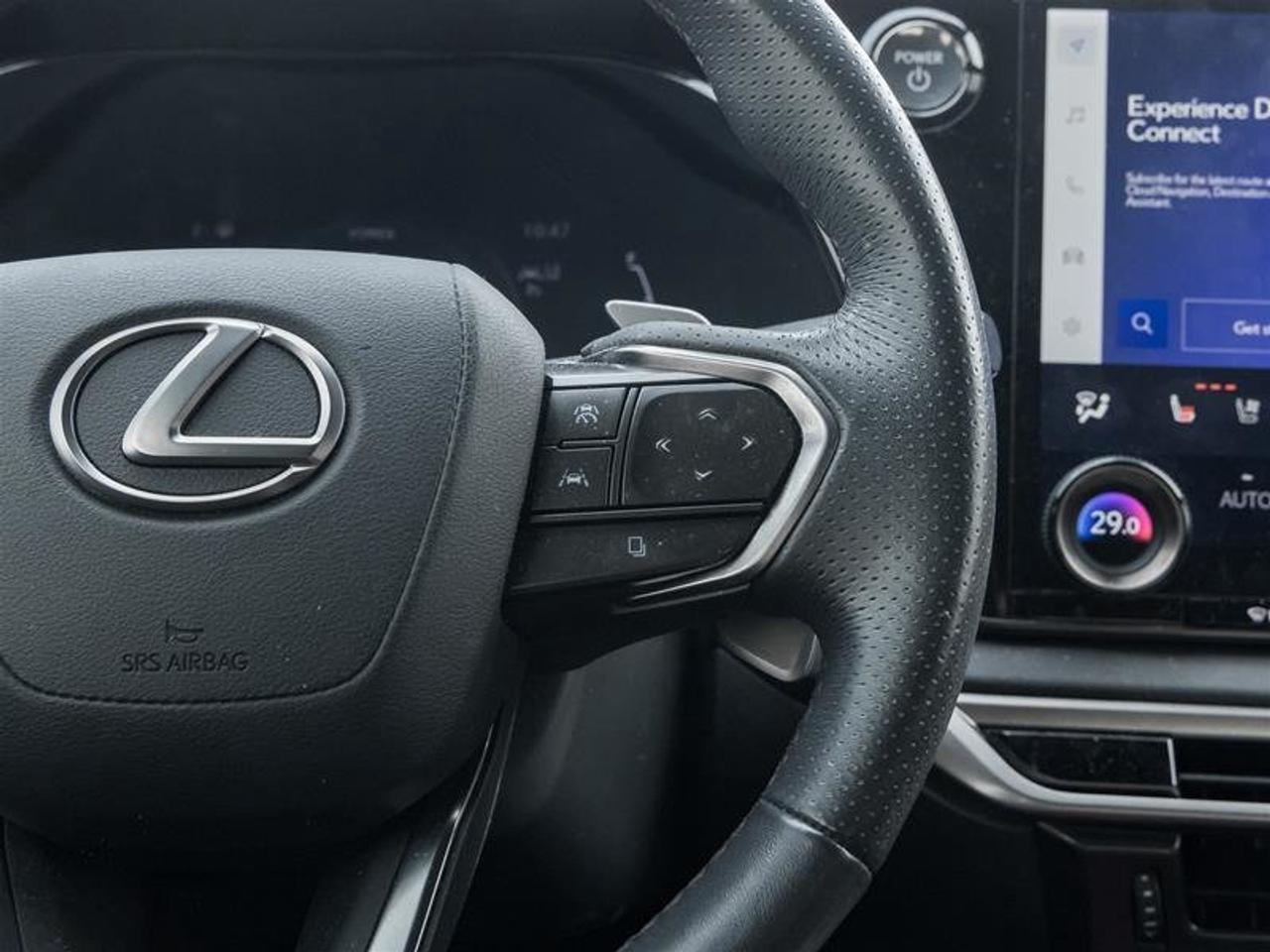 2023 Lexus RXh RX 500h Heated and Vented Seats| Navigation| Backup Cam| Panoramic Sunroof| Memory Seat| AWD Photo