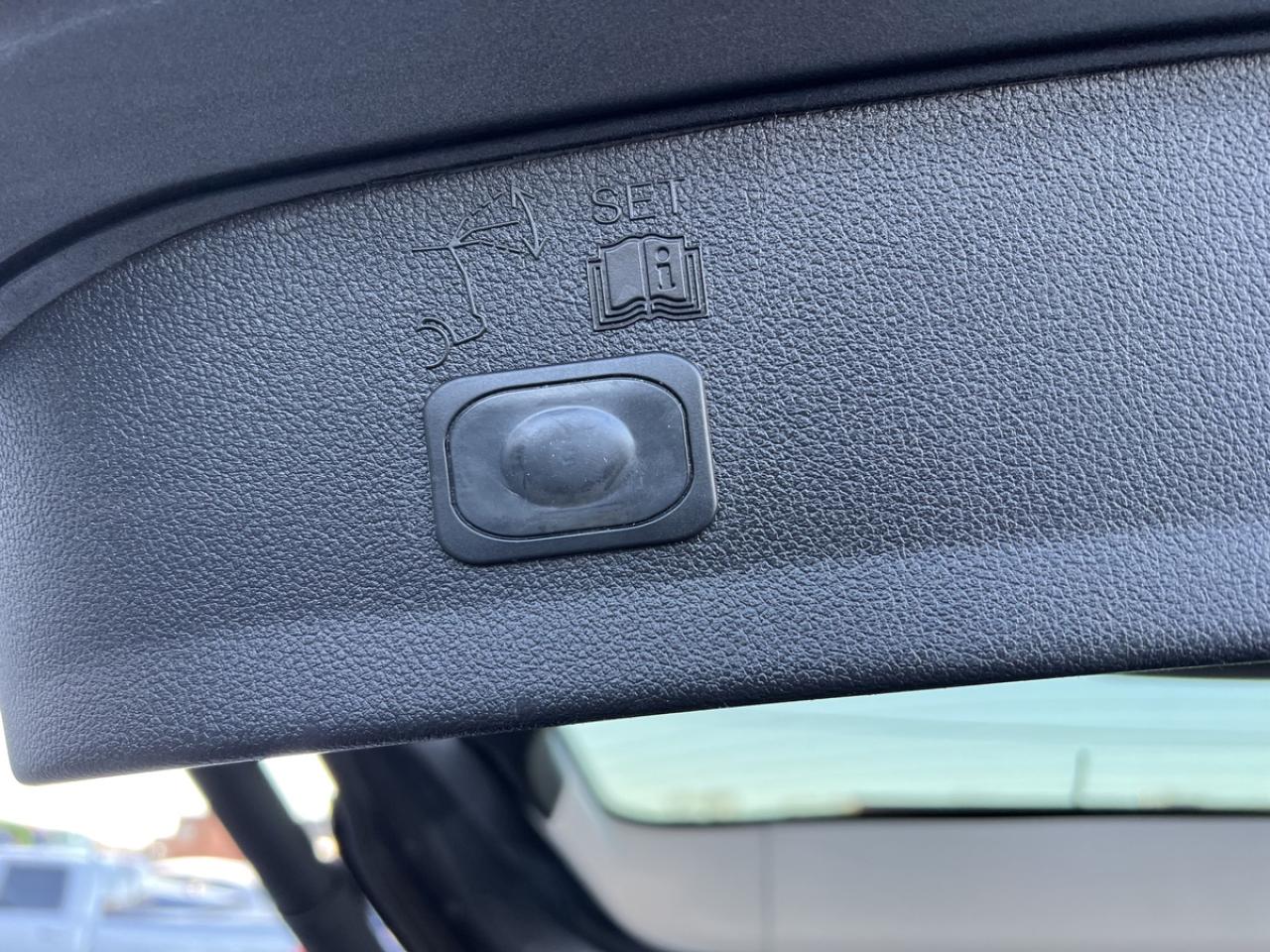 2013 Ford Escape SEL Photo