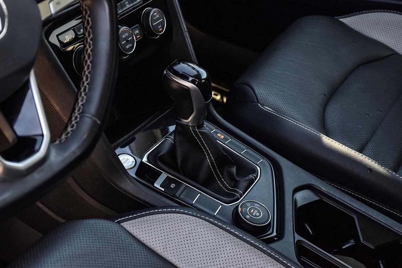 2023 Volkswagen Taos Highline 4Motion No Accident Panoroof Navigation Photo