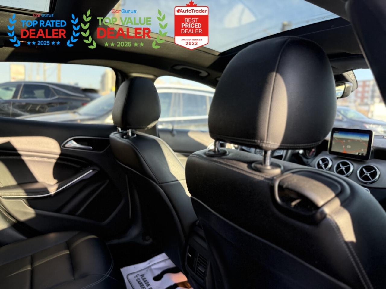 2018 Mercedes-Benz GLA 250 | PREMIUM | PANO | NAVI | BACK UP CAMERA Photo