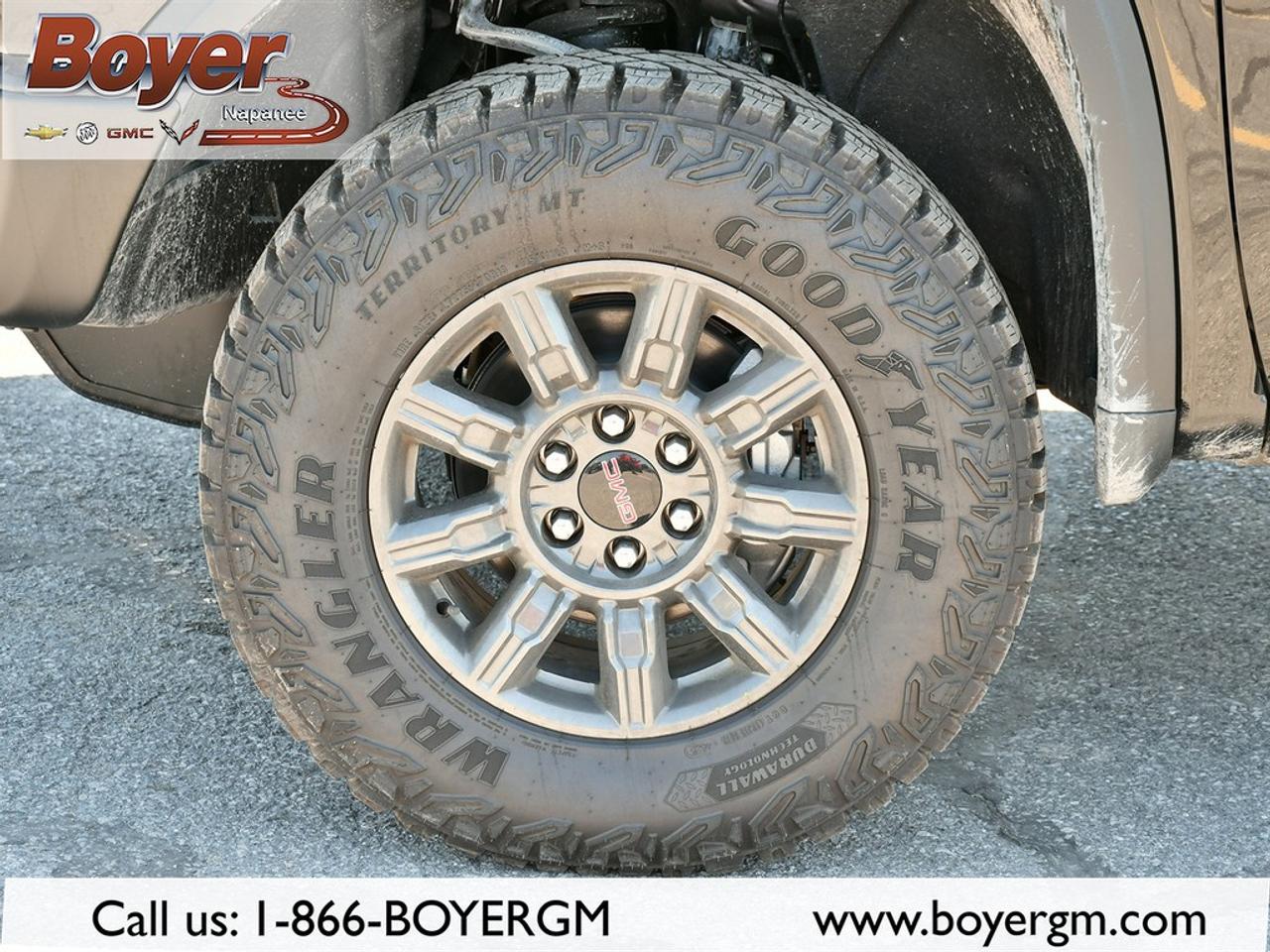 2026 GMC Sierra 1500 Crew Cab Short Box 4-Wheel Drive AT4X Photo