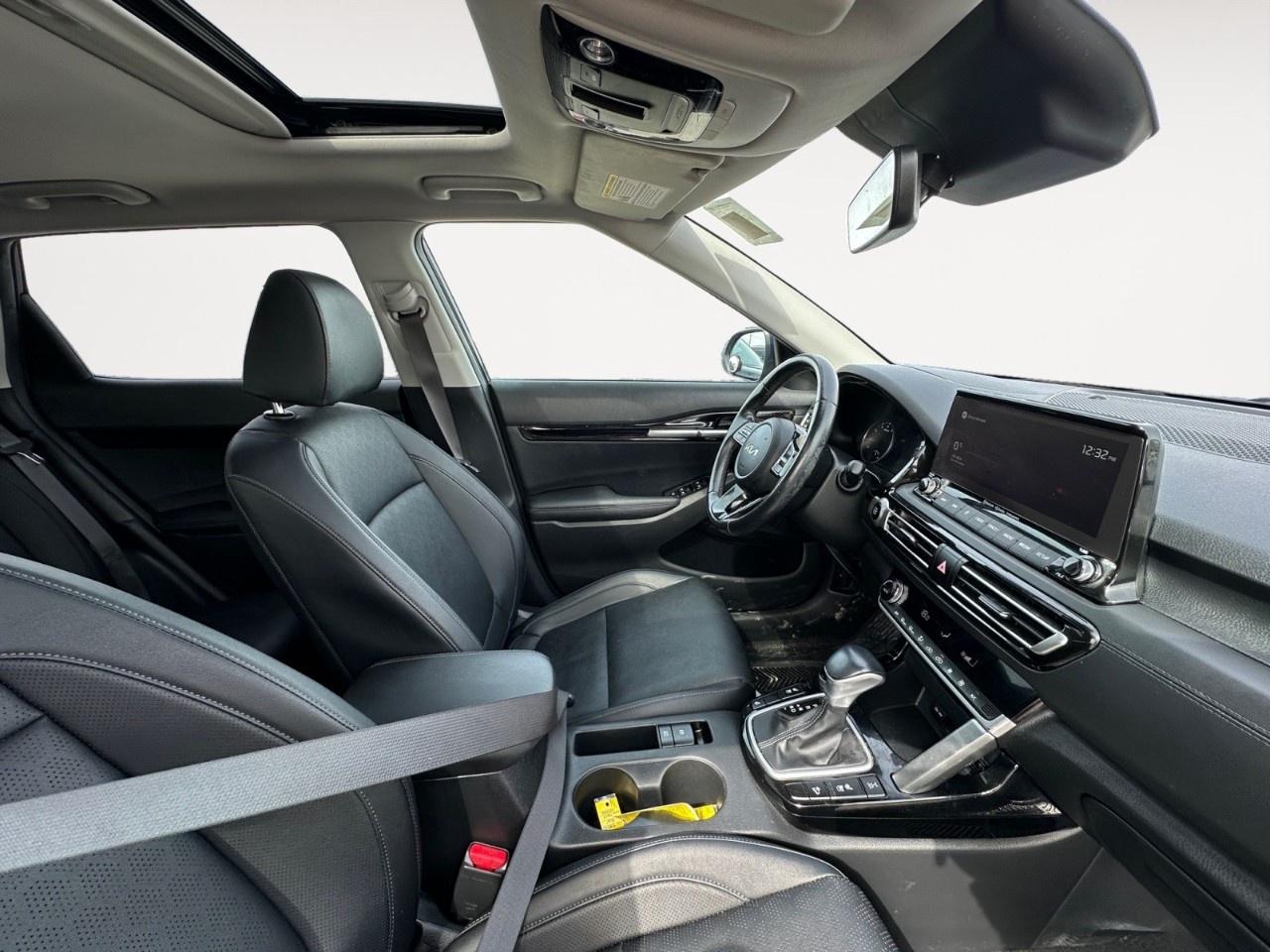 2022 Kia Seltos EX PREMIUM AWD Photo