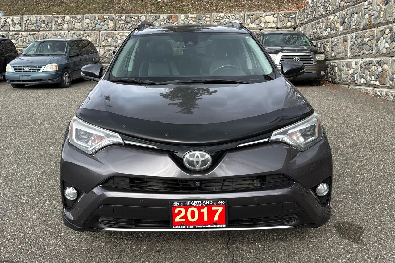 2017 Toyota RAV4 LIMITED  Photo1