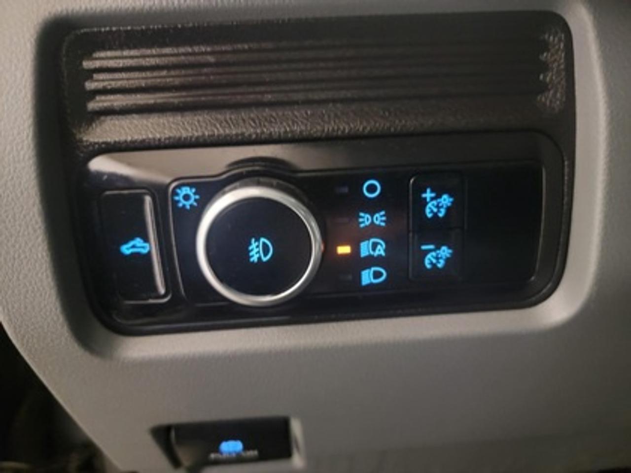13689128
