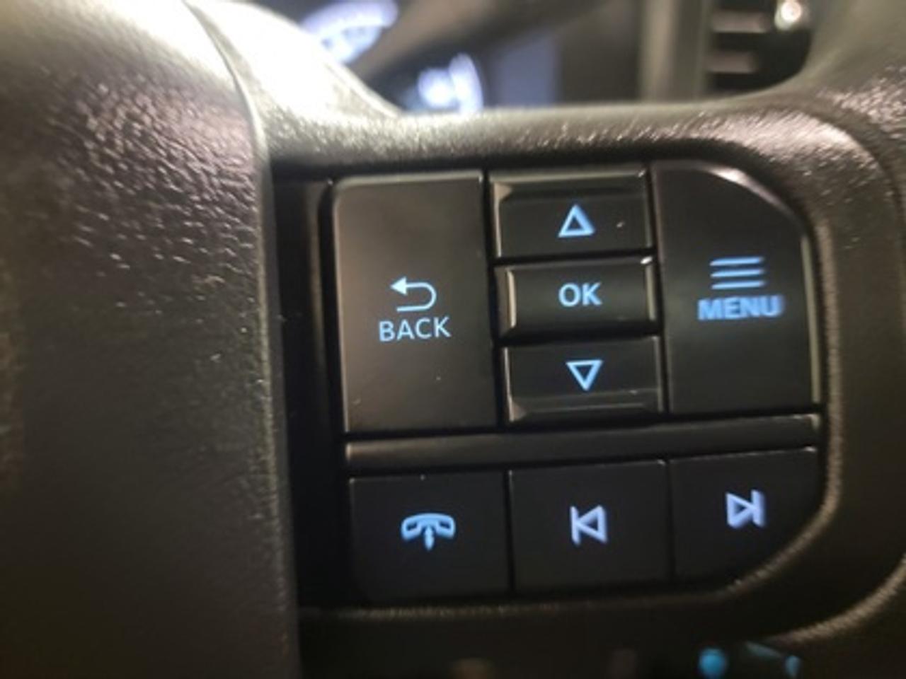 13689128