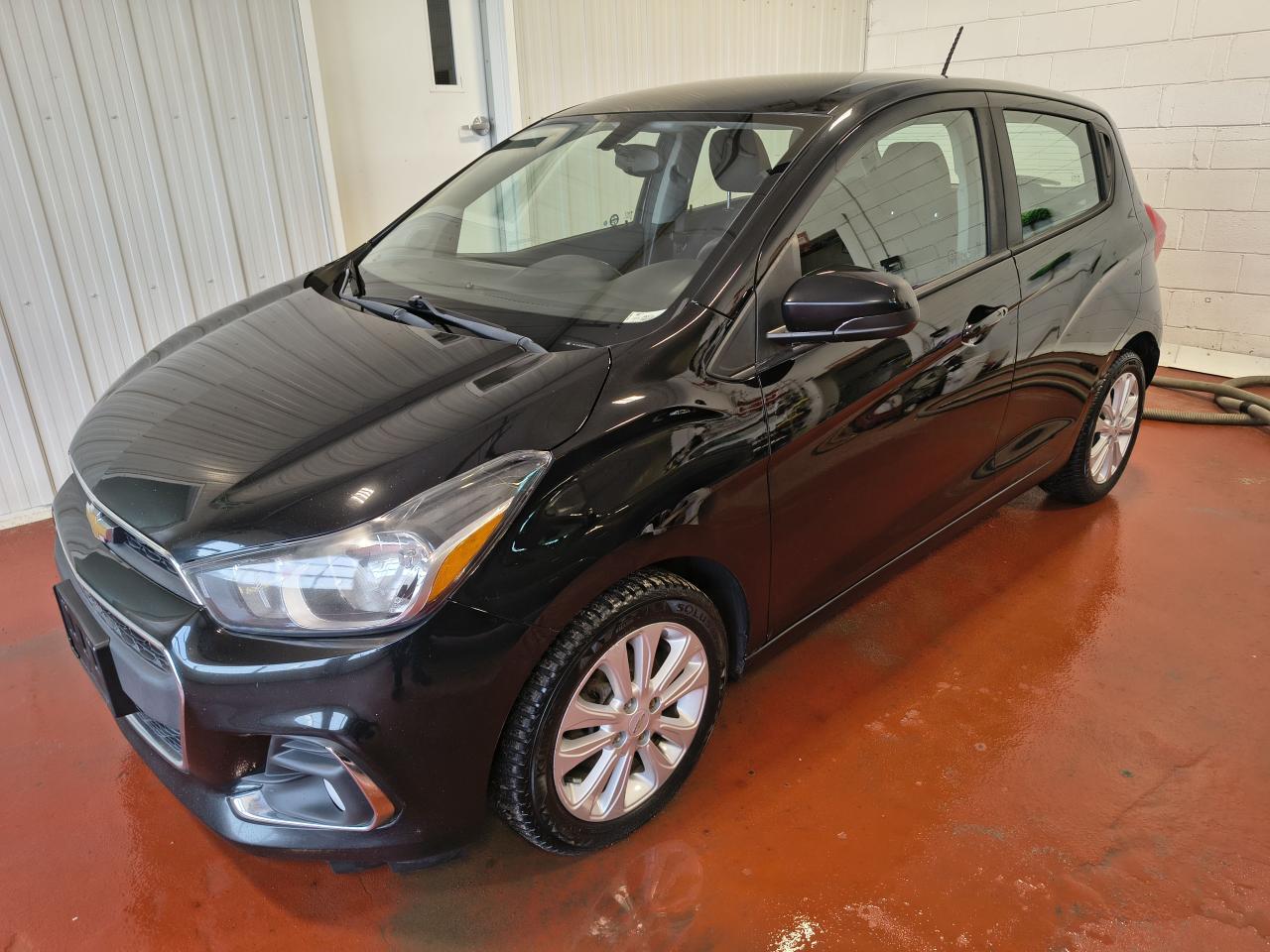 2017 Chevrolet Spark LT Photo0