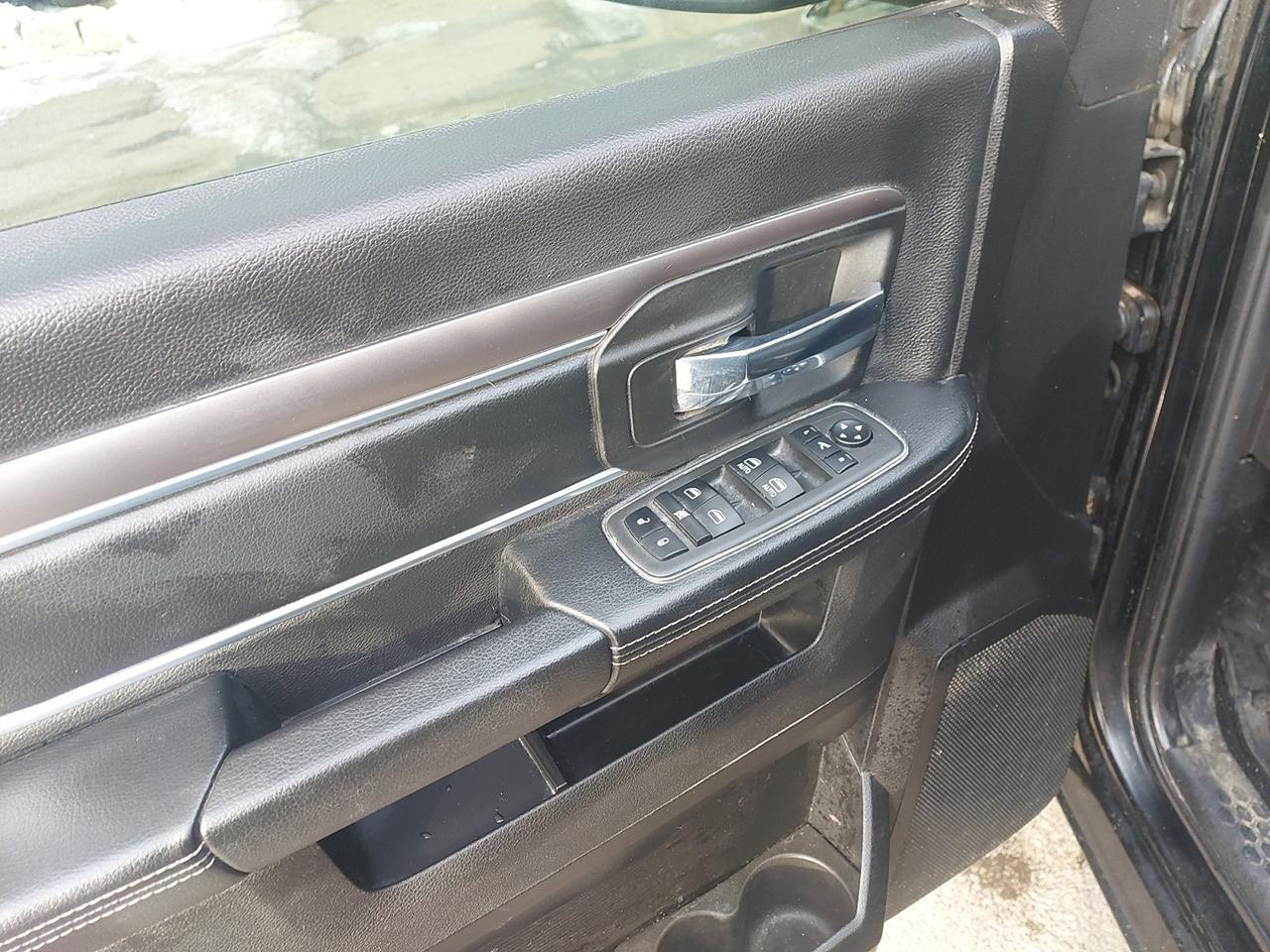 2022 RAM 1500 Classic WARLOCK Photo