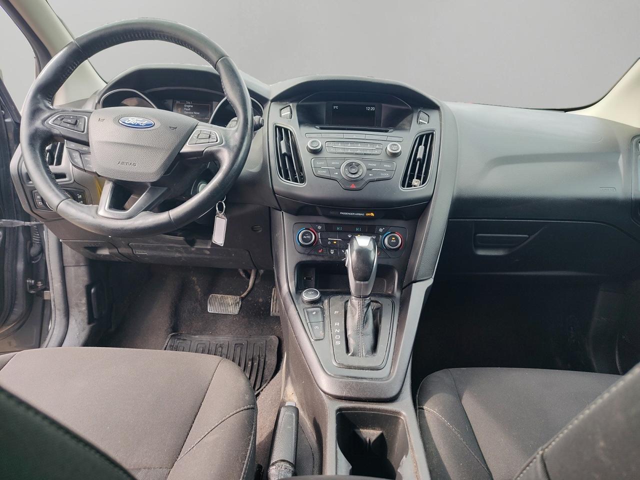 2016 Ford Focus SE Photo