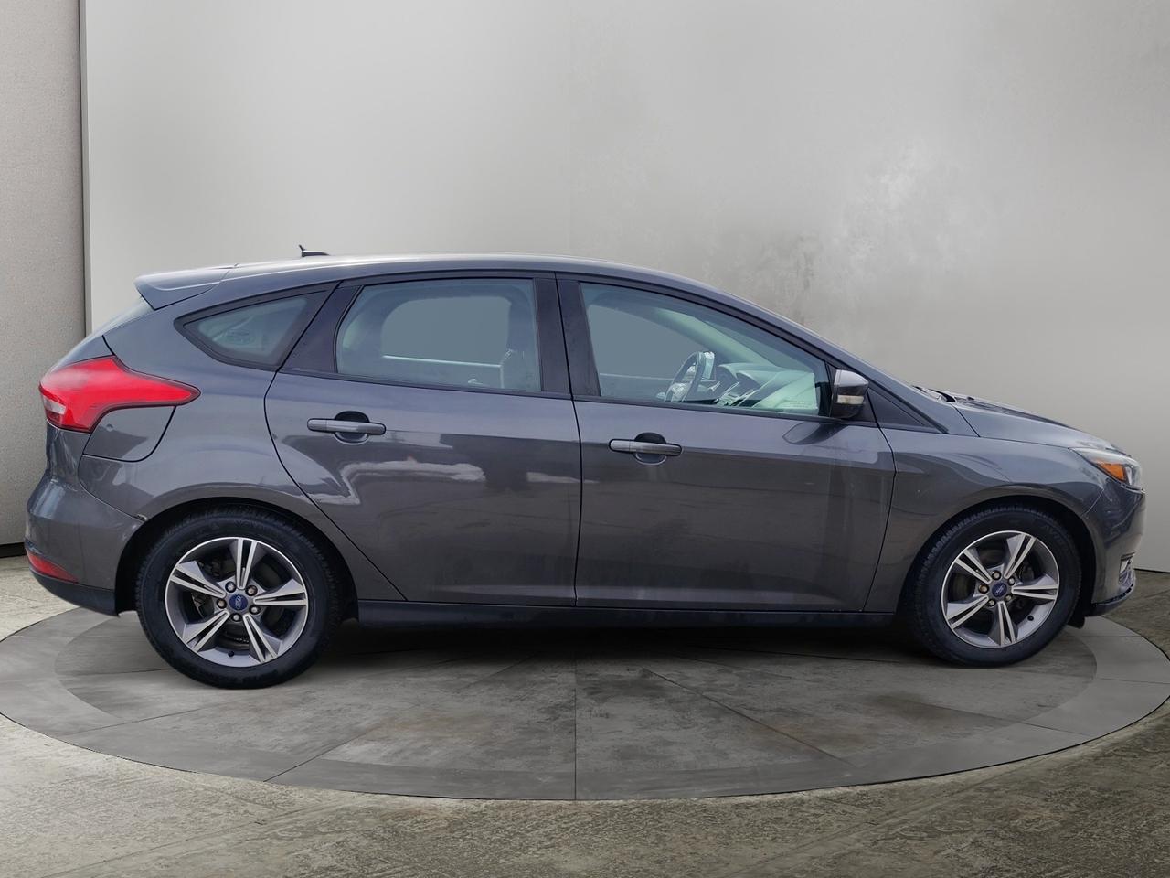 2016 Ford Focus SE Photo
