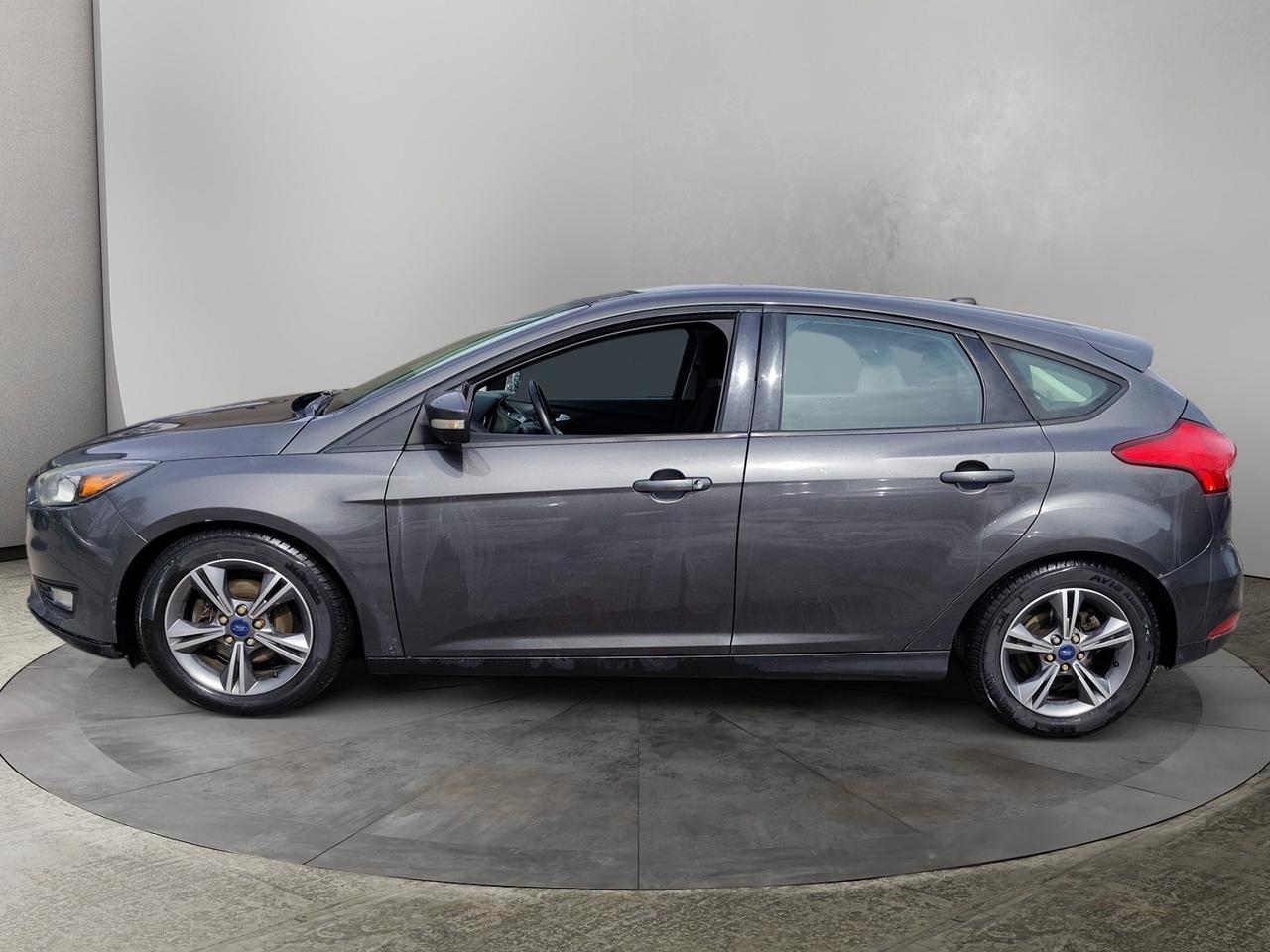 2016 Ford Focus SE Photo