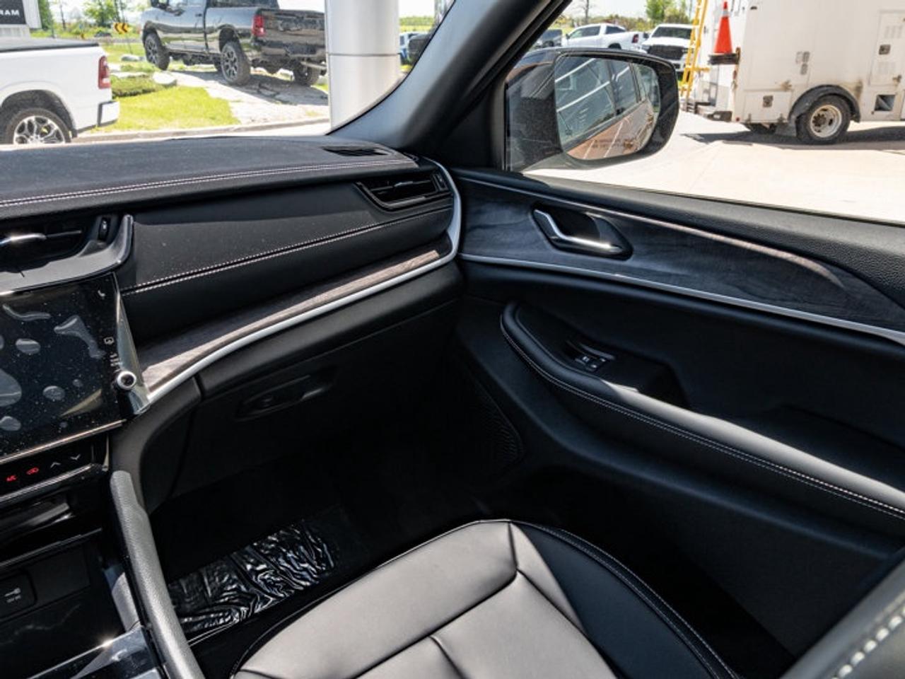 2026 Jeep Grand Cherokee L Limited Photo