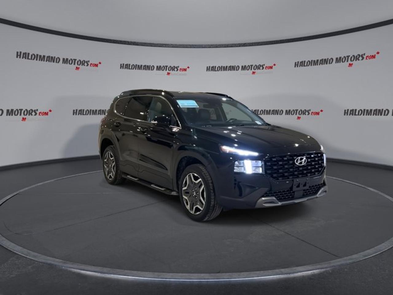 2023 Hyundai Santa Fe Urban AWD | No accidents | One owner Photo