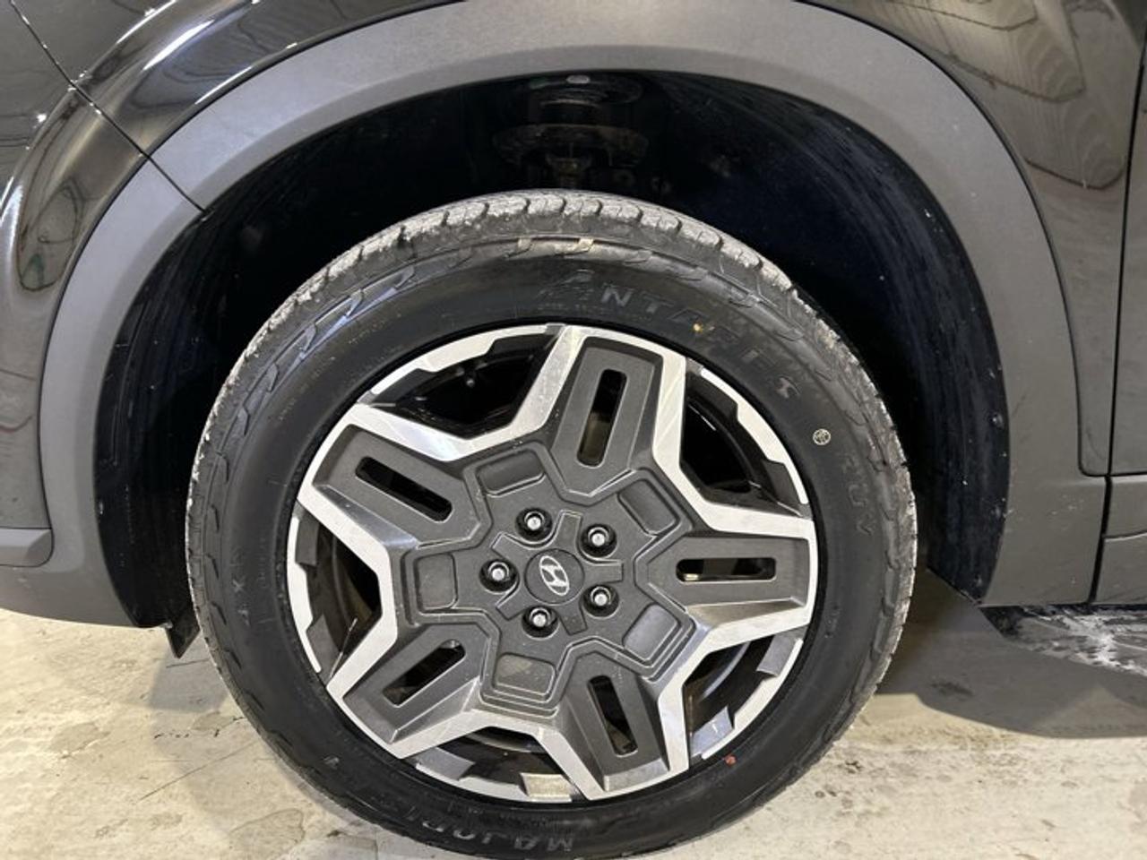 2023 Hyundai Santa Fe Urban AWD | No accidents | One owner Photo